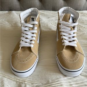 Vans beige Sk8 Hi *** NEW ***